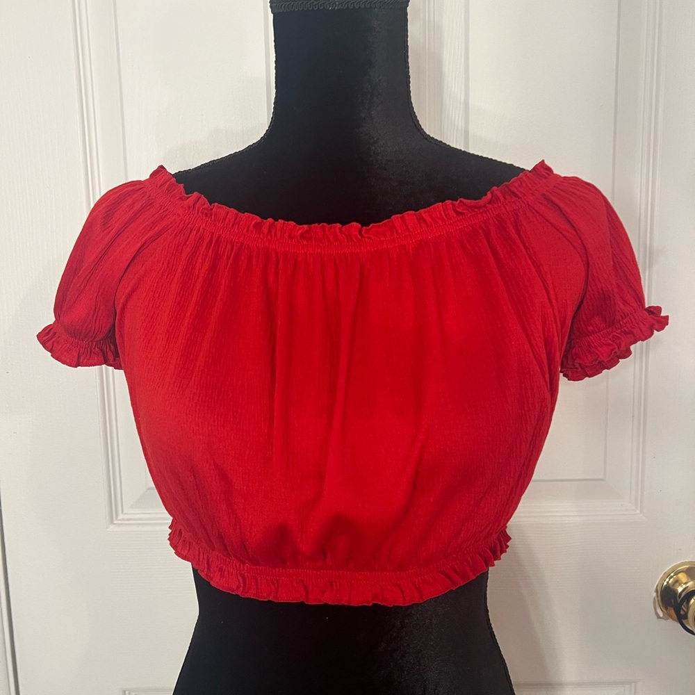 Like new red crop top